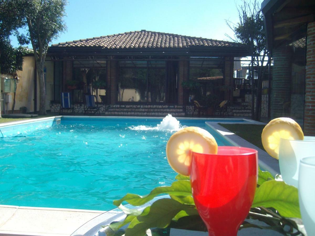 Villa Singola -Sole-Luna-Casavilladusoleil Acireale Luaran gambar